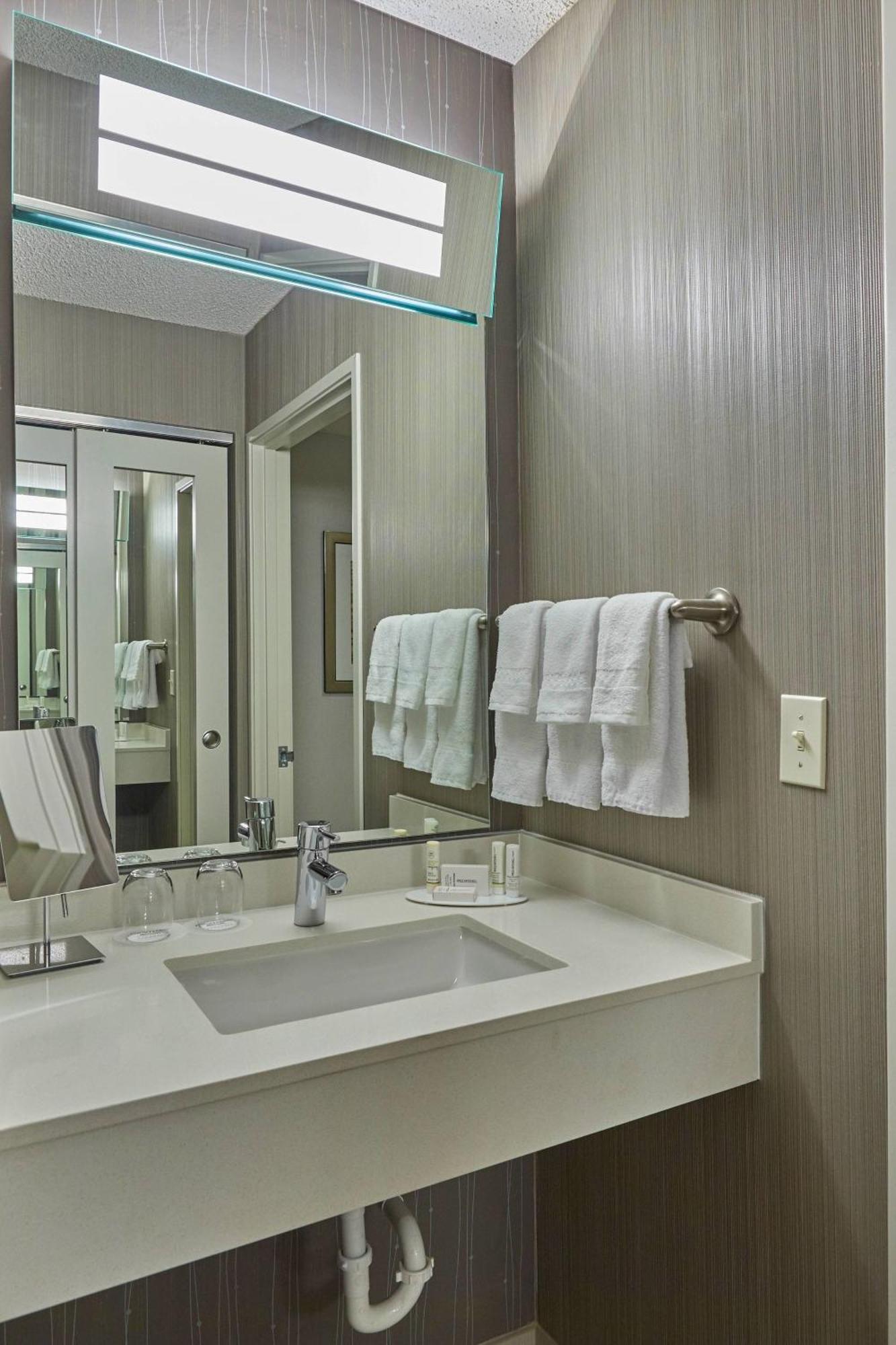 Hotel Courtyard By Marriott Eugene Springfield Exterior foto